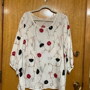 Ana & Rose Shirt Women's Medium White Embroidered Flowers Short Sleeve Top
